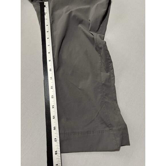 Columbia Women's 2 Gray Lightweight Hiking Capri Pants Gorpcore Trails Outdoors - Picture 7 of 7